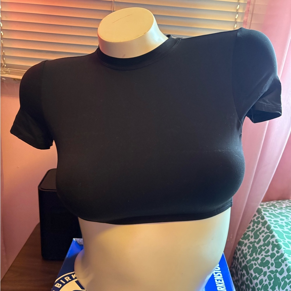 Pink Victoria’s secret crop top